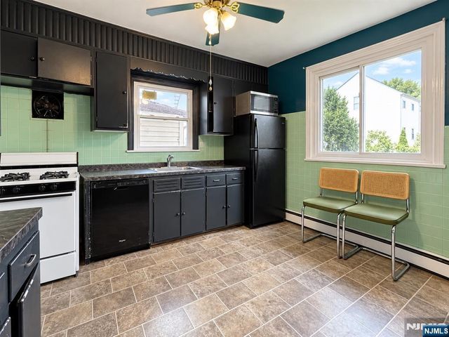 212 John Street, Harrison, NJ 07029