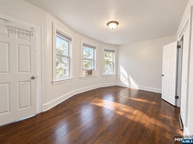 212 John Street, Harrison, NJ 07029