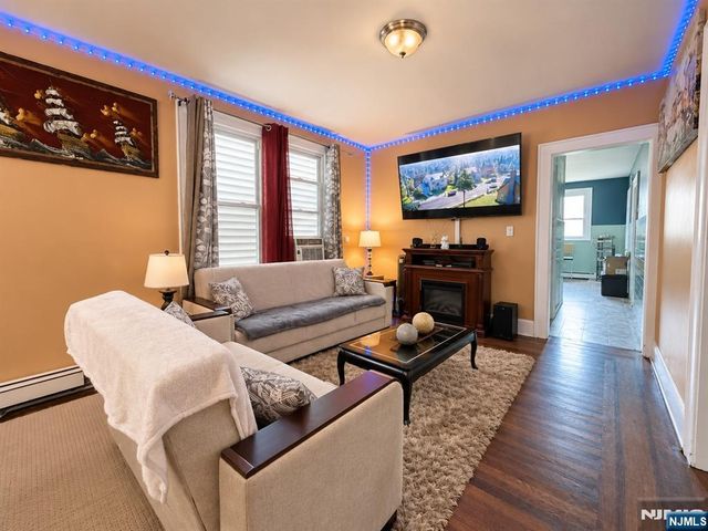 212 John Street, Harrison, NJ 07029