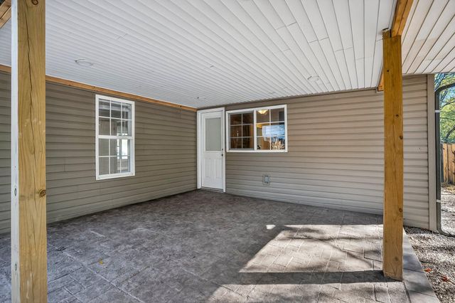 2800 W Washita Street, Springfield, MO 65807