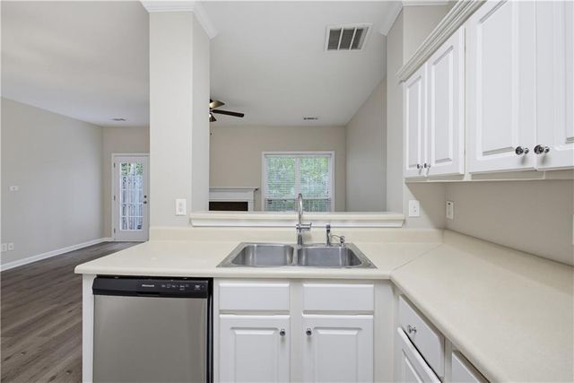 7076 Biltmore Trace, Lithonia, GA 30058