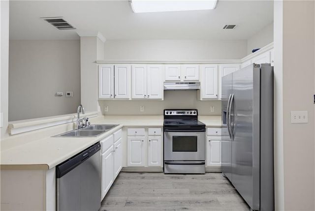 7076 Biltmore Trace, Lithonia, GA 30058
