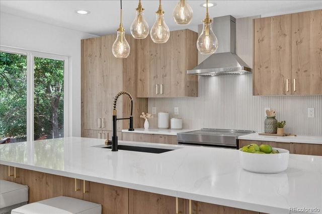 2295 S Beeler Way, Denver, CO 80231