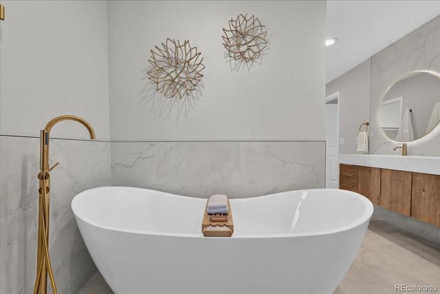 2295 S Beeler Way, Denver, CO 80231