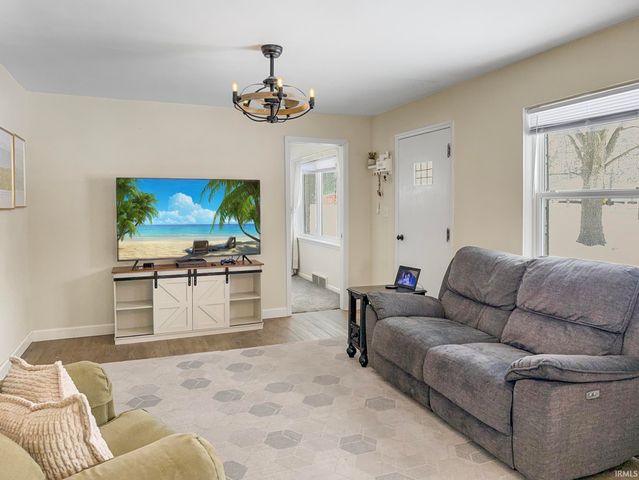 13620 Darmstadt Road, Evansville, IN 47725