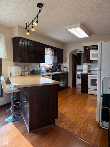 613 N Shady Lane, North Vernon, IN 47265