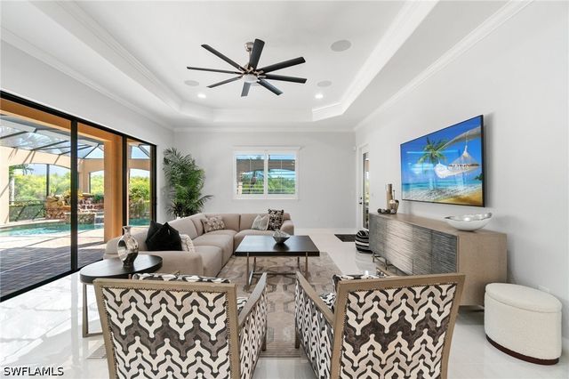 3440 Runaway LN, Naples, FL 34114