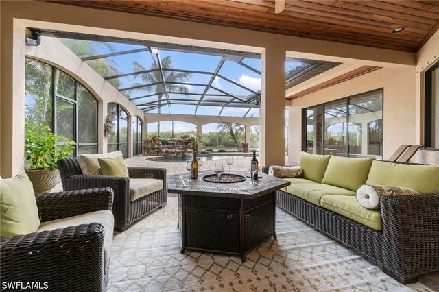 3440 Runaway LN, Naples, FL 34114