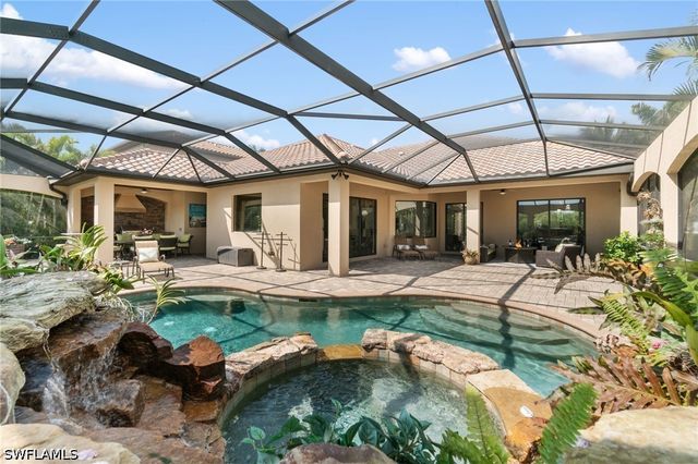 3440 Runaway LN, Naples, FL 34114