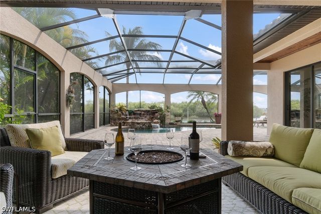3440 Runaway LN, Naples, FL 34114