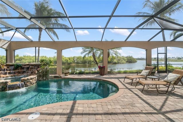 3440 Runaway LN, Naples, FL 34114