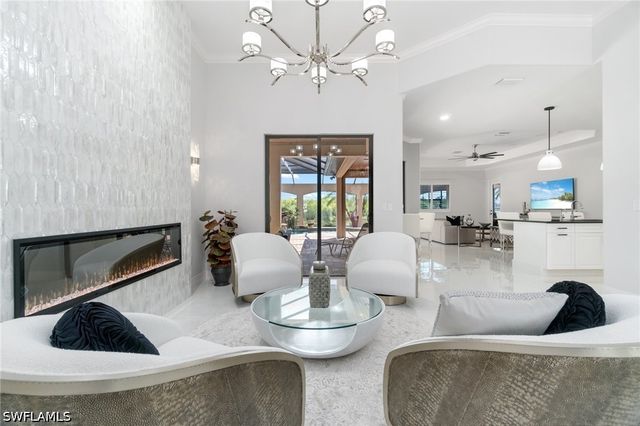 3440 Runaway LN, Naples, FL 34114