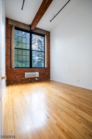 366 Trenton Ave 2E, Paterson City, NJ 07503