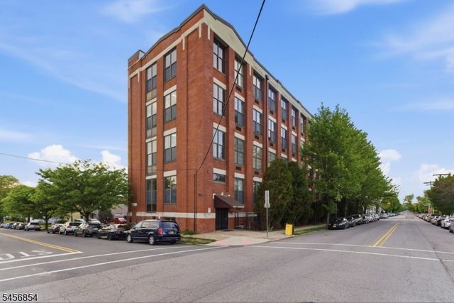 366 Trenton Ave 2E, Paterson City, NJ 07503
