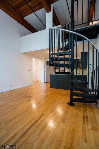 366 Trenton Ave 2E, Paterson City, NJ 07503