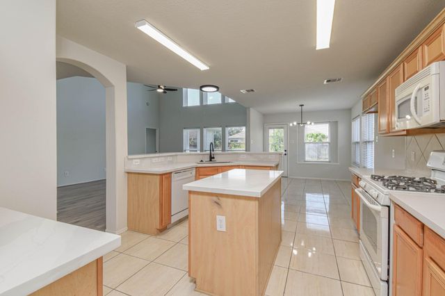 7206 Avon Park Lane, Houston, TX 77083
