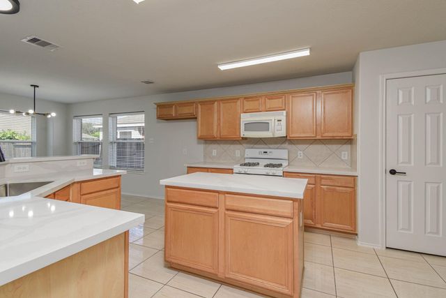 7206 Avon Park Lane, Houston, TX 77083