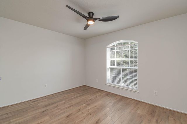 7206 Avon Park Lane, Houston, TX 77083