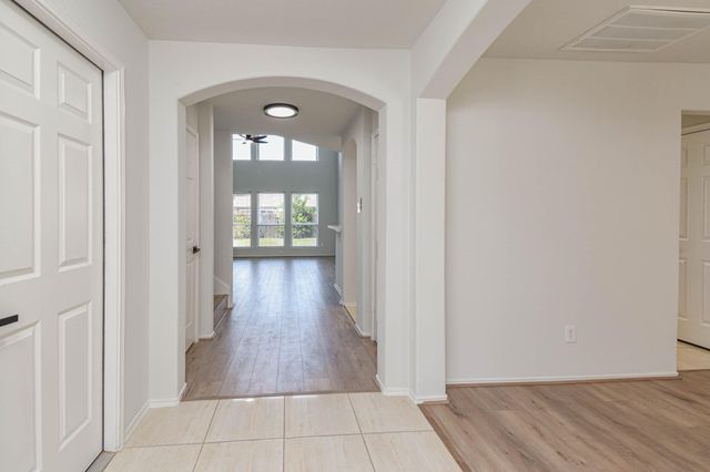 7206 Avon Park Lane, Houston, TX 77083