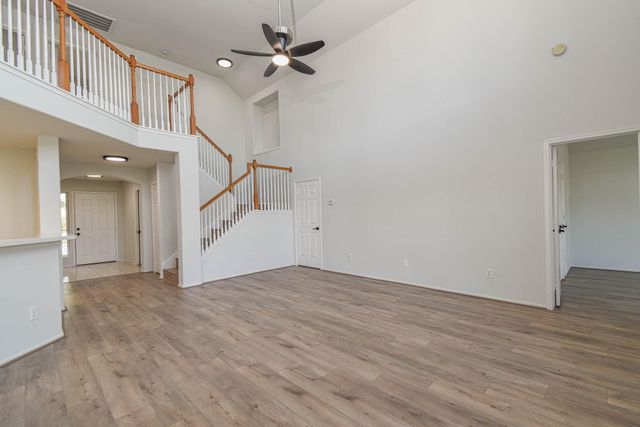 7206 Avon Park Lane, Houston, TX 77083