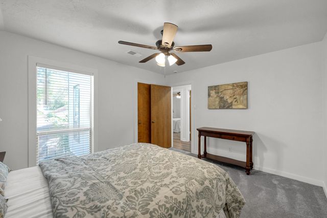 26 Wishbonebush Road, The Woodlands, TX 77380