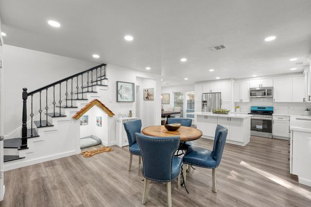 26 Wishbonebush Road, The Woodlands, TX 77380