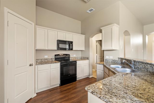 10300 Walley Way, Waco, TX 76708