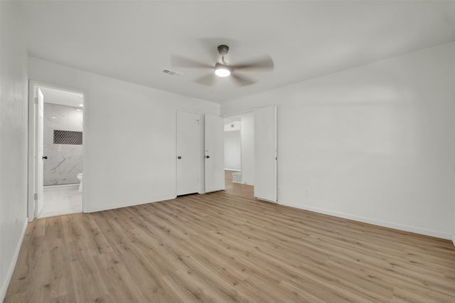2032 Ash Hill Road, Carrollton, TX 75007