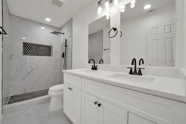 2032 Ash Hill Road, Carrollton, TX 75007