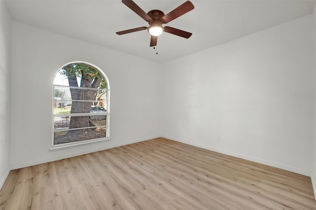 2032 Ash Hill Road, Carrollton, TX 75007