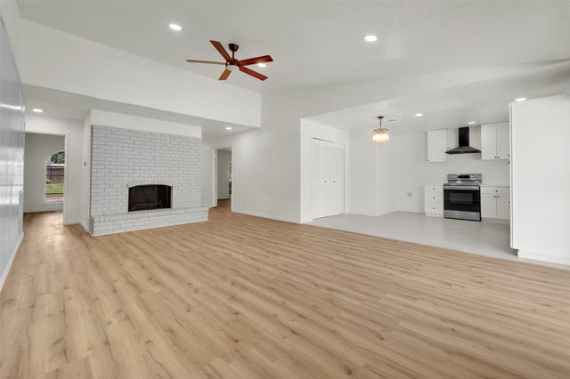 2032 Ash Hill Road, Carrollton, TX 75007