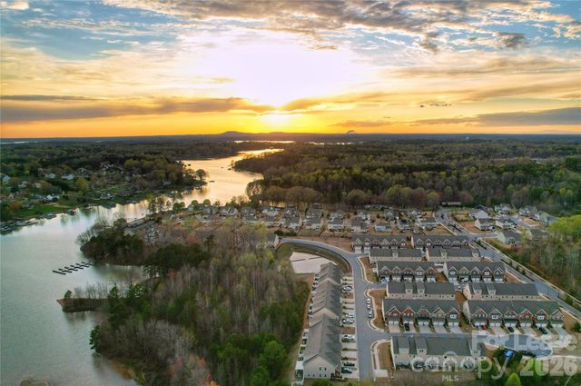 116 Dellbrook Street B, Mooresville, NC 28117