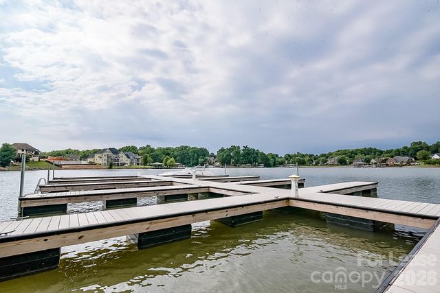 116 Dellbrook Street B, Mooresville, NC 28117