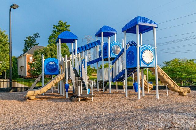 116 Dellbrook Street B, Mooresville, NC 28117