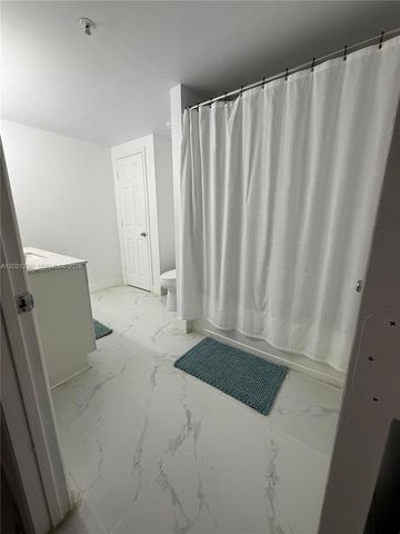 215 SW 117th Ter 14107, Pembroke Pines, FL 33025