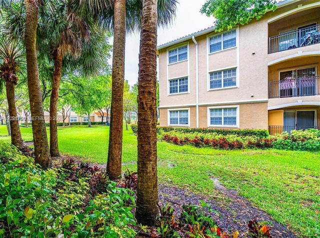 215 SW 117th Ter 14107, Pembroke Pines, FL 33025