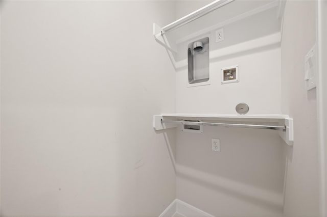 2712 Grand Fountains Drive H, Houston, TX 77054