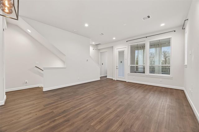 2712 Grand Fountains Drive H, Houston, TX 77054