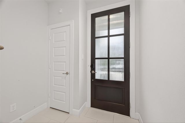 2712 Grand Fountains Drive H, Houston, TX 77054