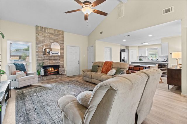 4014 Sweet Gum Trail, Houston, TX 77339