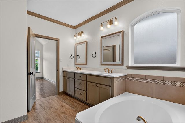 4008 High Creek Court, College Station, TX 77845