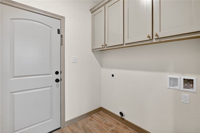 4008 High Creek Court, College Station, TX 77845
