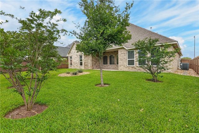 4008 High Creek Court, College Station, TX 77845