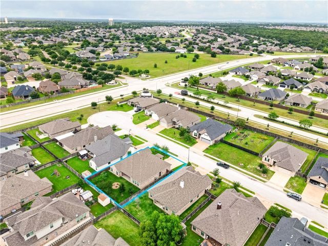 4008 High Creek Court, College Station, TX 77845