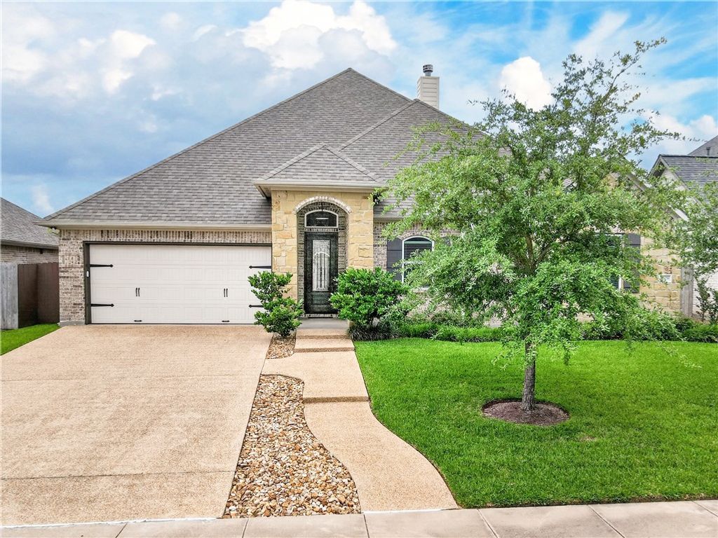 4008 High Creek Court, College Station, TX 77845