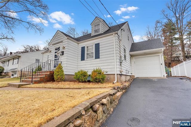 154 Watchung Drive, Hawthorne, NJ 07506