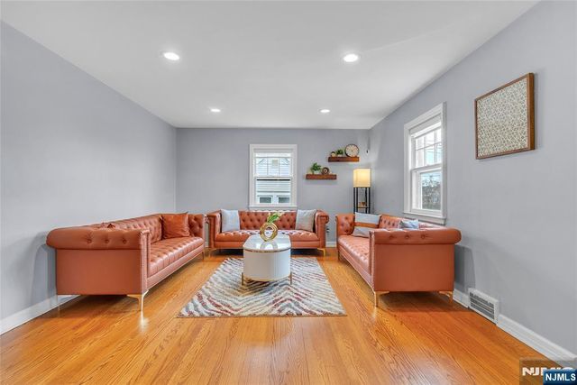 154 Watchung Drive, Hawthorne, NJ 07506