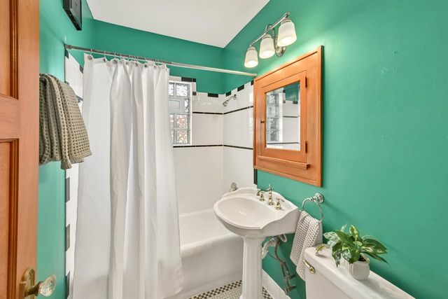 2438 Lefeber AVENUE, Wauwatosa, WI 53213