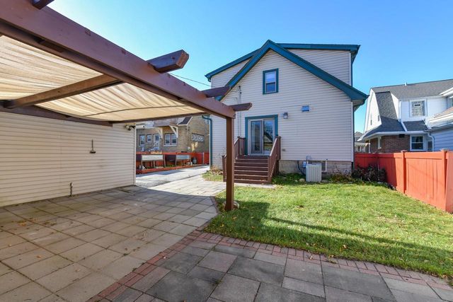 2438 Lefeber AVENUE, Wauwatosa, WI 53213