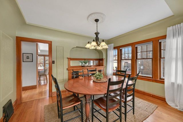 2438 Lefeber AVENUE, Wauwatosa, WI 53213